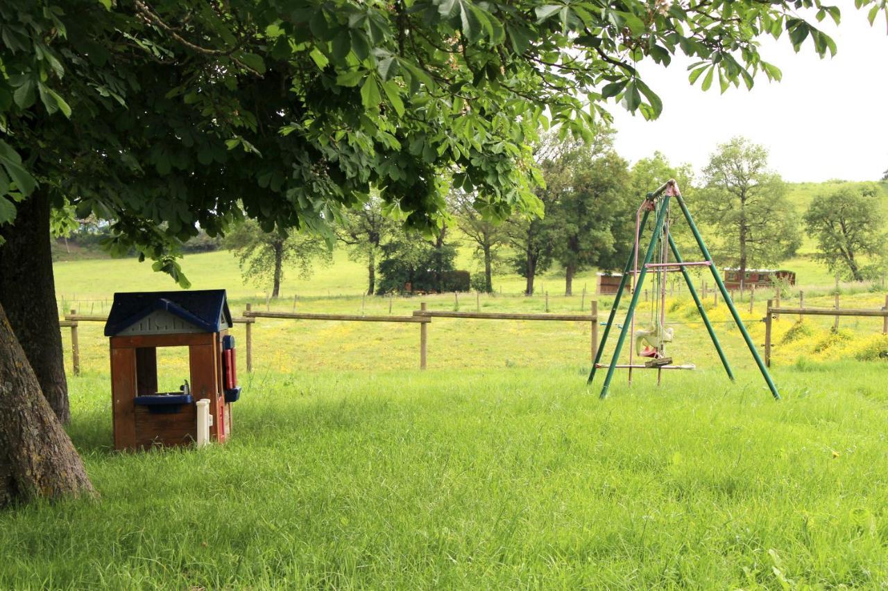 Gites Et Roulottes Au Domaine De La Trille Sainte-Foi ภายนอก รูปภาพ
