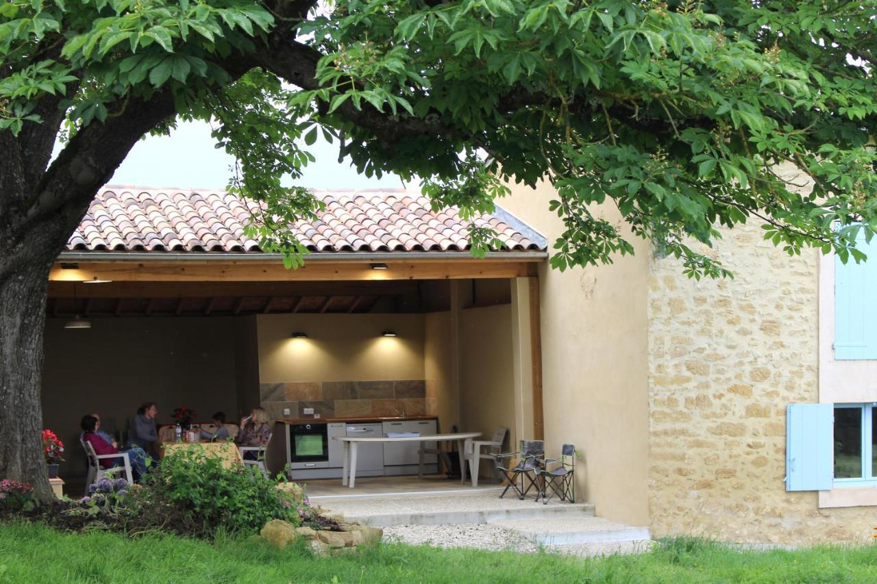 Gites Et Roulottes Au Domaine De La Trille Sainte-Foi ภายนอก รูปภาพ